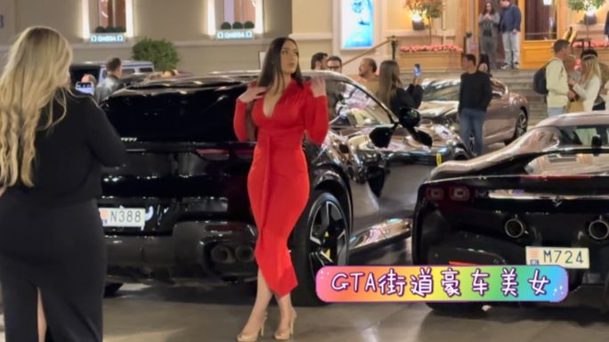 捷克街头-彩色双马尾的美腿兔女郎未亡人